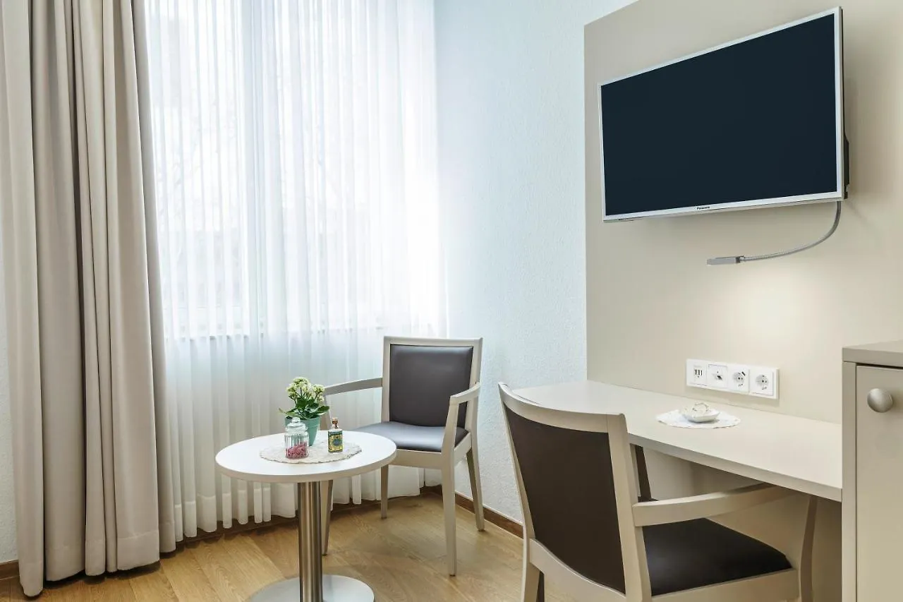 Tante Alma'S Koelner Hotel 3*, Cologne