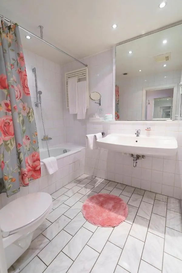 Tante Alma'S Koelner Hotel 3*, Cologne