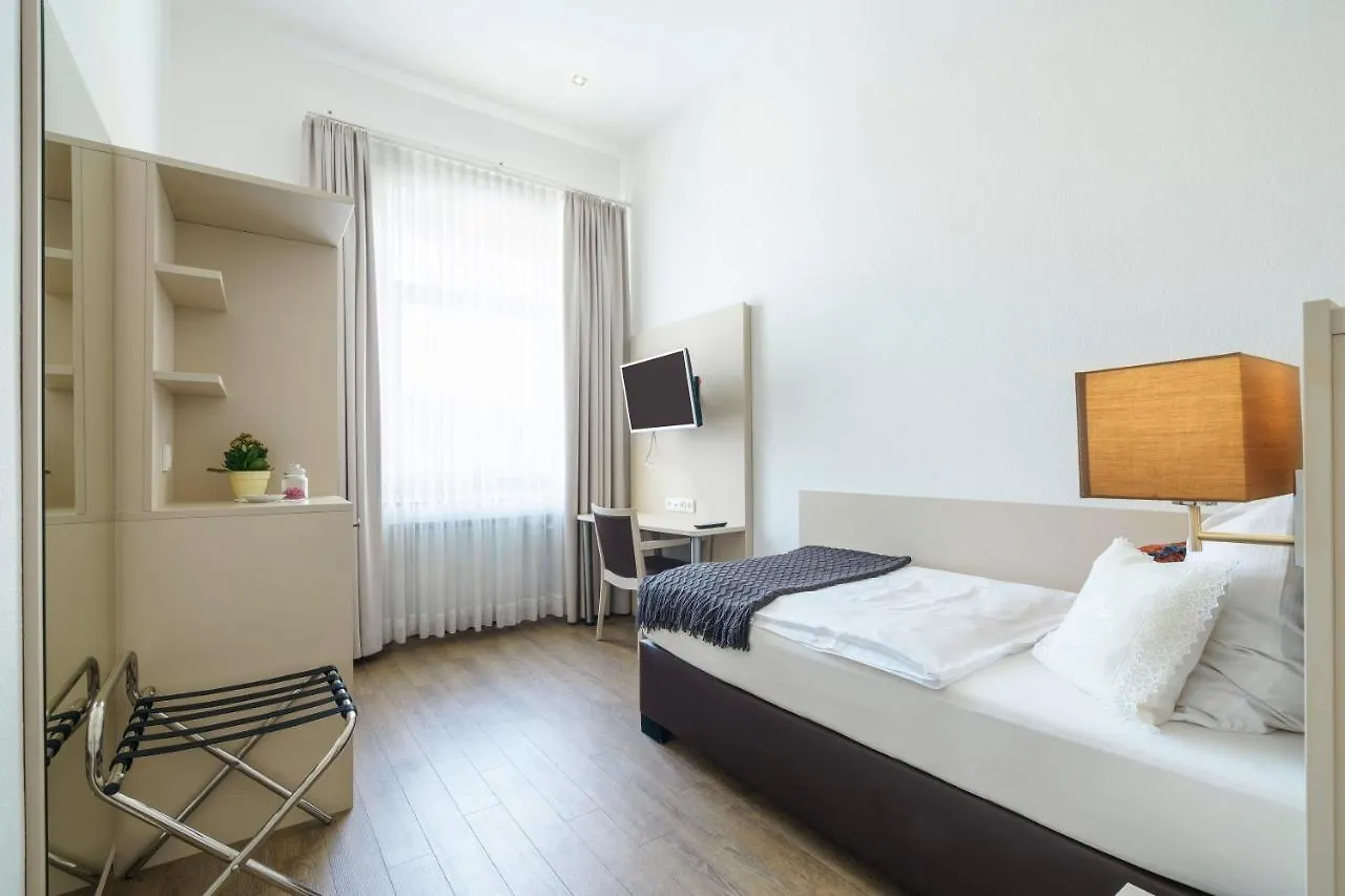 Tante Alma'S Koelner Hotel Kolín nad Rýnem